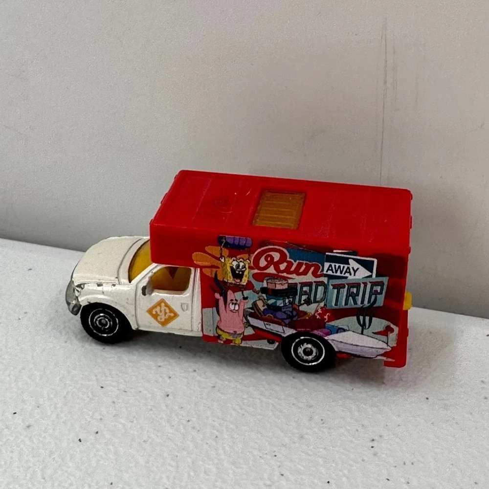SpongeBob SquarePants‎ Mattel Die-Cast Moving Truck 2008 Collectible Pearl White